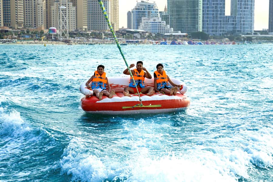 Dubai: Speedboat-Pulled Donut Ride Trip in JBR - Weather and Time Slots: The Real-World Expectation