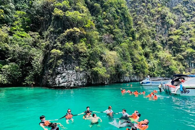Early Bird Phi Phi 4 Islands by Speedboat 2 Trips in 1 Day - Loh Samah Bay snorkeling: included reef time