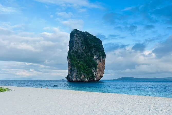 Early Bird Phi Phi 4 Islands by Speedboat 2 Trips in 1 Day - Lunch on Phi Phi Don: Thai buffet at Phi Phi Arida Restaurant
