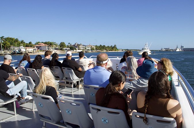 Early Bird Sea Rocket Sightseeing Cruise in Fort Lauderdale - On-board comfort: restroom, group size, and the speed factor