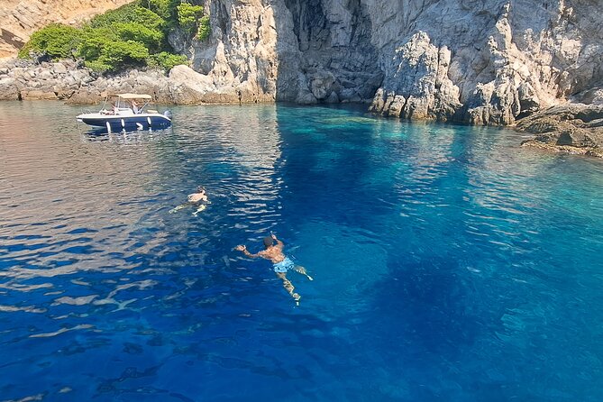 Elafiti Islands Private Luxury 4-Hour Speedboat Tour - Drinks onboard: included refreshments with an adult-only alcohol rule