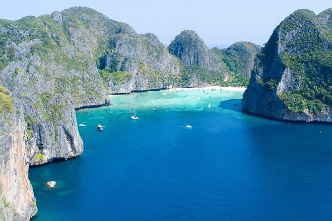 Exclusive Phi Phi, Maya Bay and Bamboo Island by Speed Boat - Lunch on Phi Phi Don: buffet time, and what to do about food quality