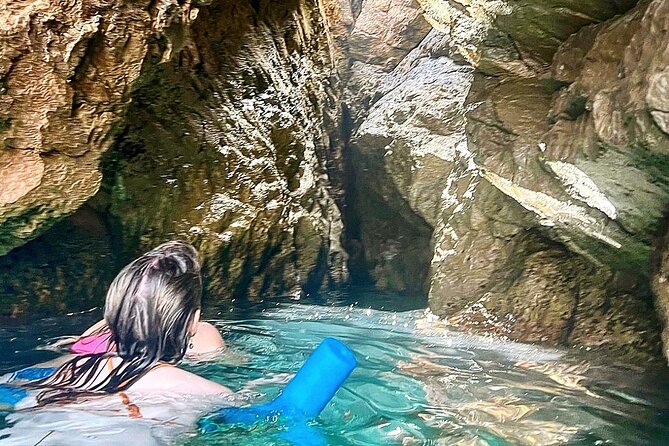 Explore Blue & Green Caves With Speedboat - Private Tour - Price and value for up to four people