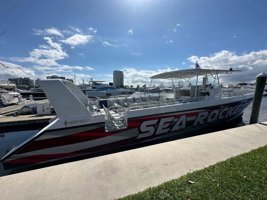 Fort Lauderdale: Sea Rocket Ocean Speed Boat Cruise - Intracoastal Waterway: Mansions, Mega-Yachts, and the Famous Bridges