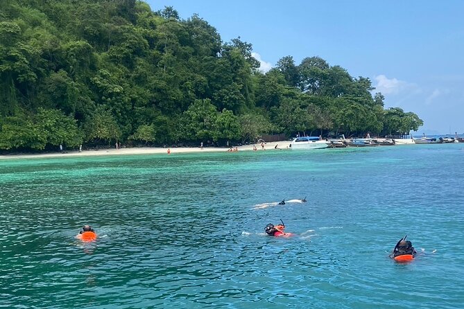 Four Islands Speedboat Trip from Krabi - Stop 4: Thale Waek sandbank at lowest tide