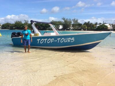From Blue Bay: Ile aux Cerfs Speedboat Excursion with BBQ - First snorkeling stop: Blue Bay Marine Park (and what to expect)