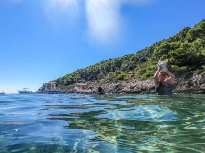 From Dubrovnik: Elaphiti Islands & Blue Cave Speedboat Tour - Meeting the boat at Dubrovnik’s Old Town pier