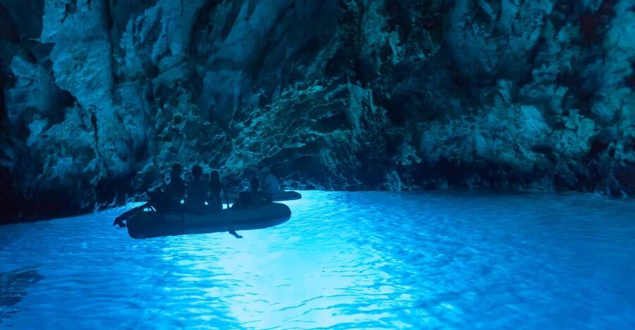 From Omis: Blue Cave & 5 Island Speedboat Tour - Boat comfort, group size, and the snorkeling gear reality