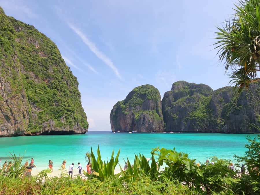 From Phi Phi Don:Sunset and Plankton Snorkeling by Speedboat - Pileh Lagoon swimming: a natural swimming pool with serious wow-factor