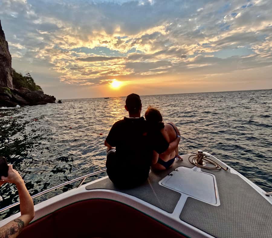 From Phi Phi Island: Maya Bay Sunset & Plankton by Speedboat - Key things you’ll notice on this Phi Phi sunset & plankton trip