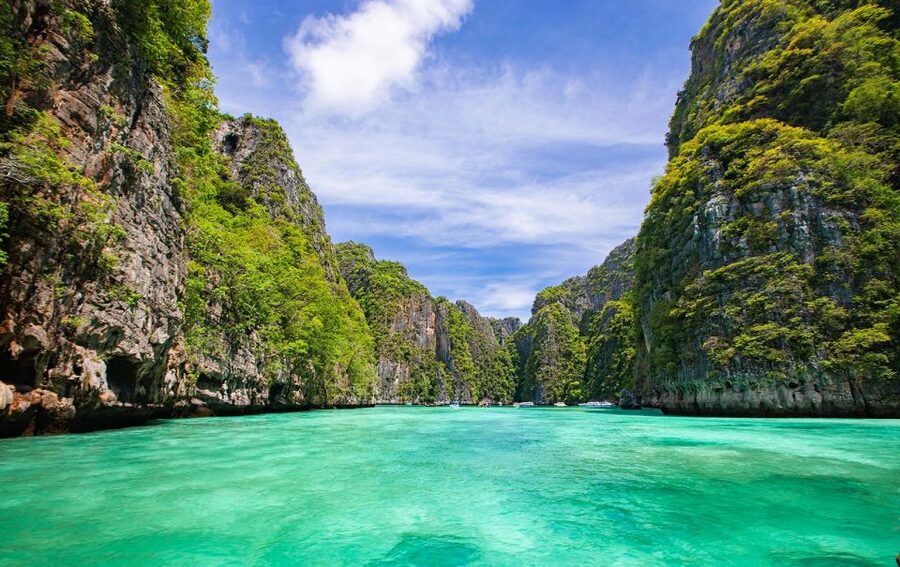 From Phi Phi: Sunrise Maya Bay, Pileh Lagoon Speedboat Tour - Tips to get the best day from this tight schedule