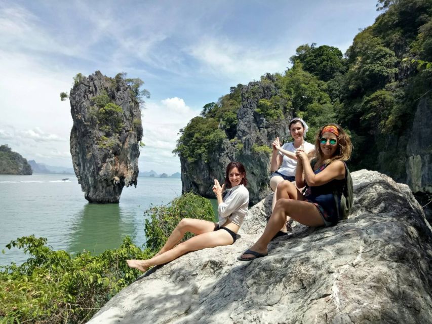 From Phuket: James Bond and Phang Nga Bay Tour by Speedboat - Panak Island: canoe through caves like it’s a movie scene