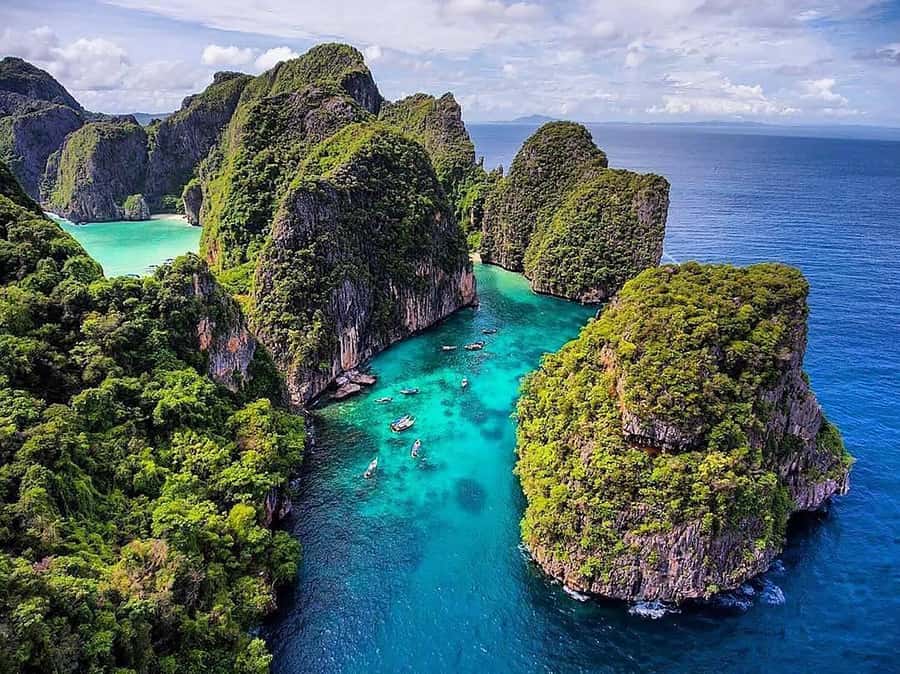 From Phuket: Phi Phi and Khai Islands Speedboat Tour - Speedboat ride: fast, organized, and not for everyone