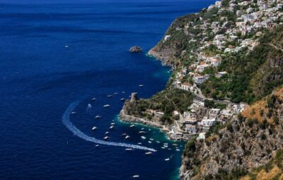 From Positano/Praiano: Amalfi Coast Speedboat Tour - The Romar Antilla 585 Ride: Comfortable Enough for Cave Cruising