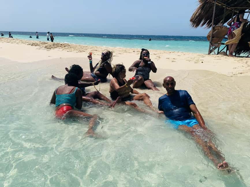 From Puerto Plata: Cayo Arena by VIP Speedboat and Snorkel - Cayo Arena (Paradise Island): the sandbar time you actually want