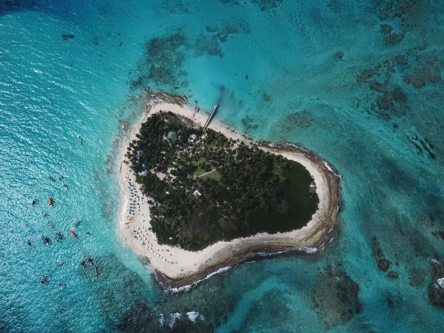 From San Andrés: Speedboat Tour to Johnny Cay Island - The 20-minute speedboat ride: what it feels like