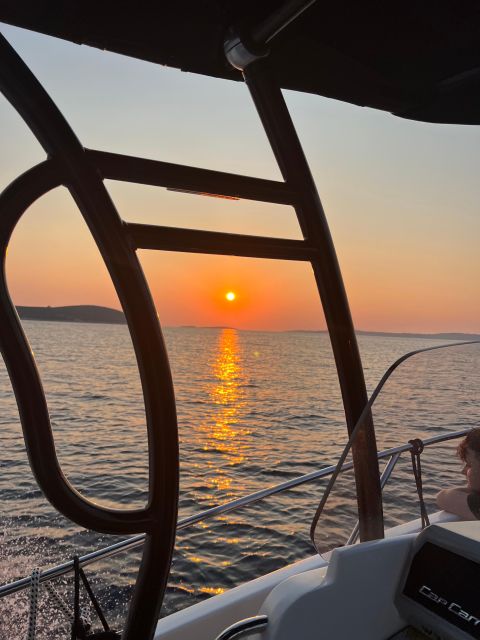 From Trogir: Three Islands Half-Day Speedboat Tour - From Kamerlengo Fortress to the Open Sea: The Panoramic Start