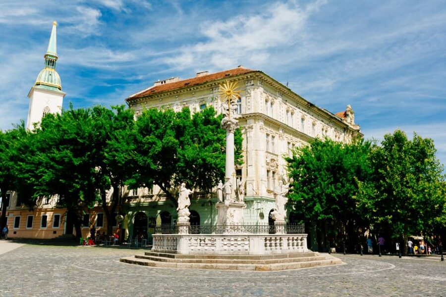 From Vienna: Guided Tour to Bratislava with Speed Boat Ride - Key Points You’ll Care About
