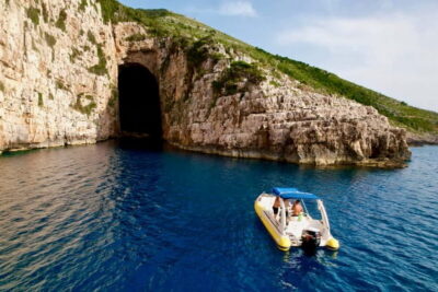 From Vlore: Haxhi Ali Cave & Karaburun Beach Speedboat Tour - Speedboat hops: thrilling rides with real scenery payoffs
