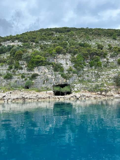 From Vlore: Haxhi Ali Cave & Karaburun Beach Speedboat Tour - St. Vasil beach: 1.5 hours to swim, walk, and reset
