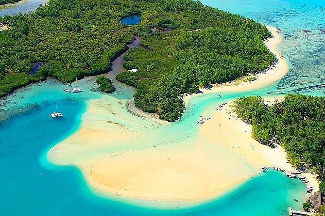 Full Day Shared Speed Boat in Ile Aux Cerfs Lunch & Transfer incl - Who This Tour Suits Best (and Who Should Skip)