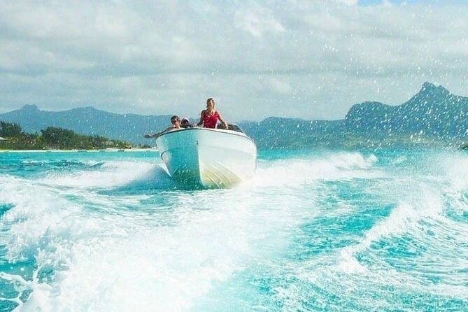 Full Day Shared Speed Boat in Ile Aux Cerfs Lunch & Transfer incl - The Speedboat Ride: Thrill, Views, and What to Expect