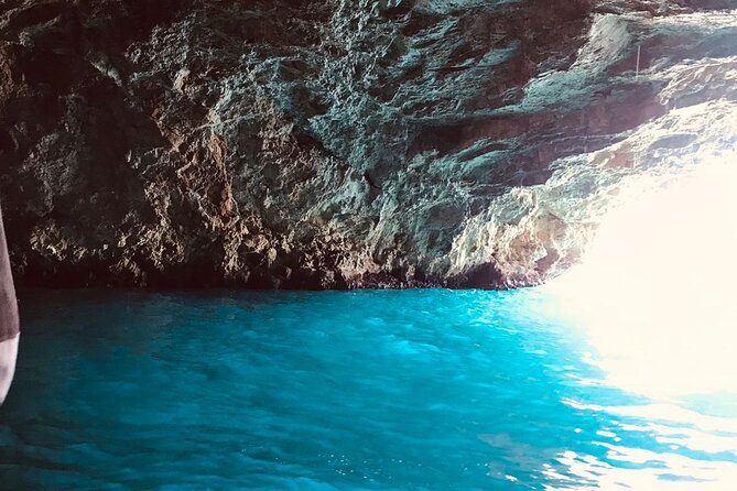 Group Guided Tour: Blue Cave Speedboat Tour in the Bay of Kotor - What the Skipper and Music Add to the Experience