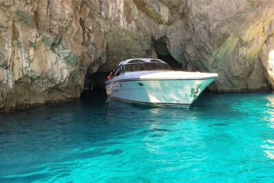 Half day around Capri by Itama 38 speedboat - Meeting Point to Dock Finish: A Simple Half-Day Plan