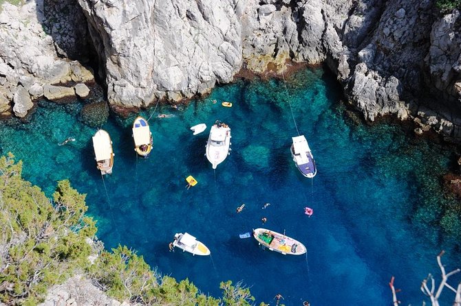 Half day around Capri by Itama 38 speedboat - Stop 5: Grotta Verde (15 Minutes) — Green Water, Cliff Base Location