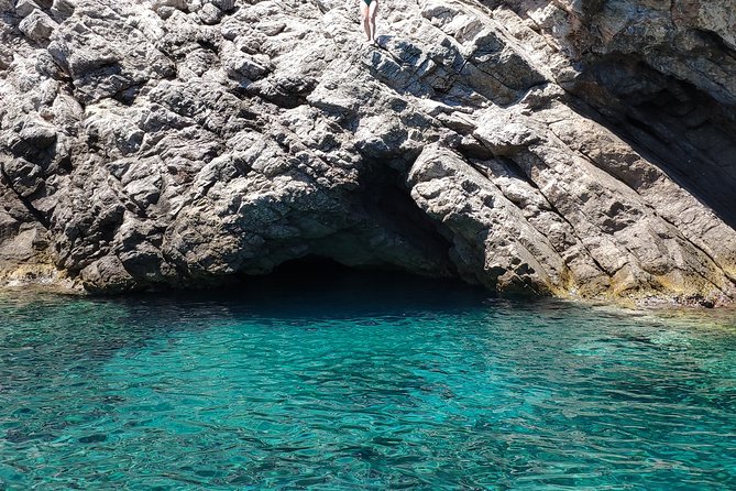 Half-Day Best Beaches & Bays Private Speed Boat Tour - Stop 2: Sunj Beach for a classic swimming bay