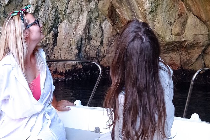 Half-Day Private Speed Boat Tour in Dubrovnik on Elaphiti Islands - What’s included on the boat (and what you’ll still need)