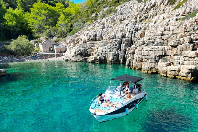 Half-day Speedboat Tour: Explore Hidden Gems of Hvar Island - Stop 3: Jelsa Town Time for Coffee and Real Sightseeing