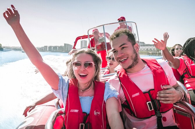 High-Speed Thames River Speedboat in London - Where the Shakespeare’s Globe moment fits in