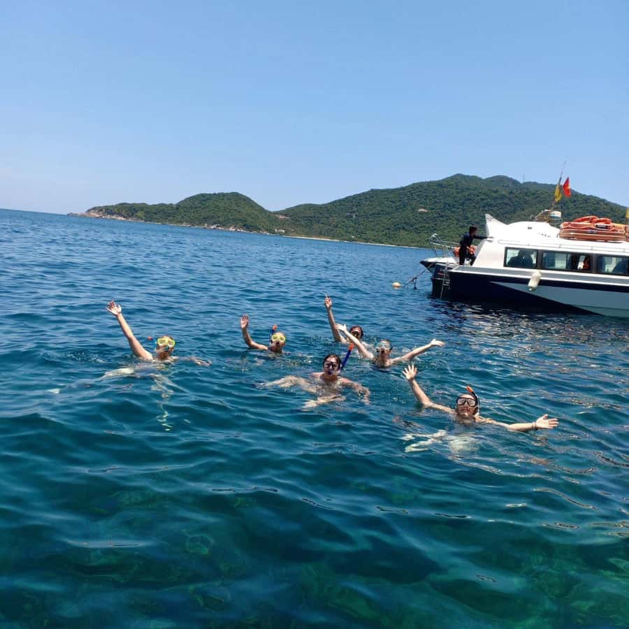 Hoi An: Cham Islands Snorkeling Trip by Speedboat with Lunch - Sun, heat, and the boat logistics no one wants to sugarcoat