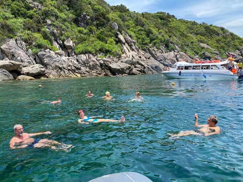 Hoi An/ Da Nang: Snorkeling Cham Island By Speedboat - Lunch at Cham Jungle Restaurant: the scheduled reset