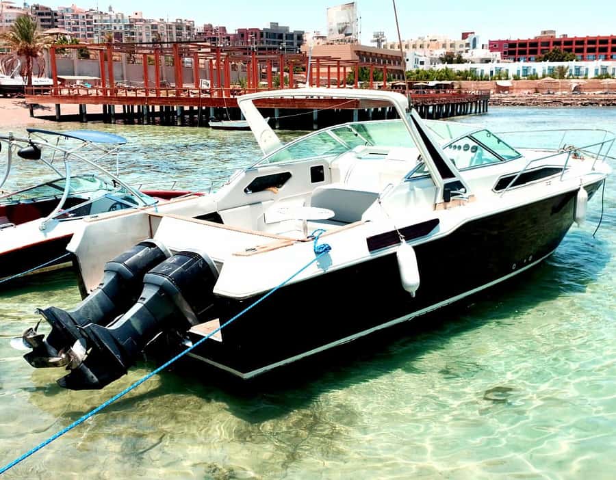 Hurghada: Private Luxury Speedboat W Snorkelling & Fruits - Key highlights at a glance