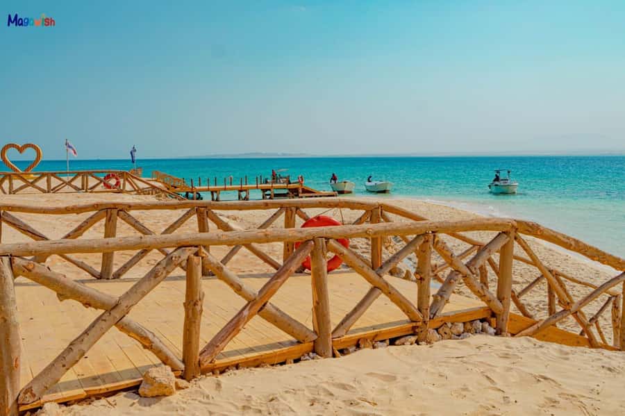 Hurghada : Sunset & Barbecue at Magawish Island By Speedboat - Hotel pickup and the harbor day rules that affect your timing