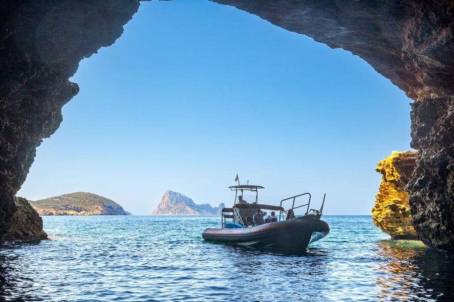 Ibiza: Private SpeedBoat to Es Vedra & Atlantis + Snorkel - Your route, step by step (and what each stop is good for)