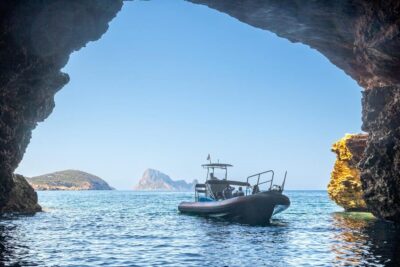 Ibiza: SpeedBoat trip to Atlantis & Es Vedra Snorkel+Paddle - Getting There: San Antonio’s Easy Meeting Point (and Why Timing Matters)