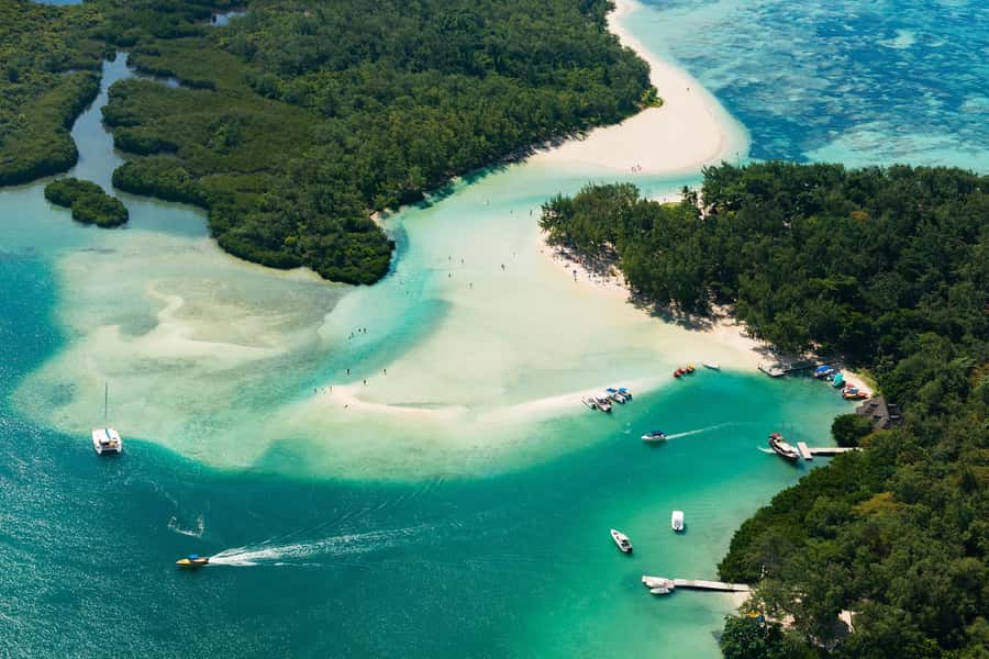Ile aux Cerfs: Island & Waterfall Speedboat Tour with Lunch - Is the waterfall worth it, or just a photo stop?