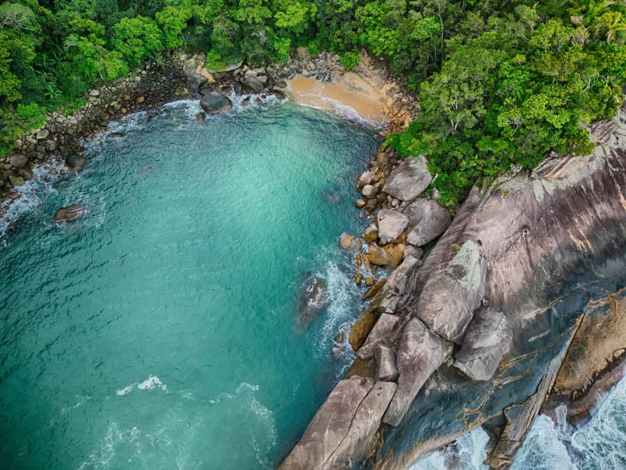 Ilha Grande: 360° Circumnavigation Speed Boat Tour - 8h - Praia dos Meros: snorkeling plus marine life viewing