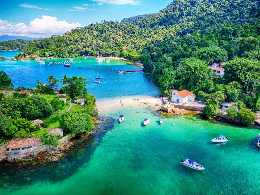 Ilha Grande: 7h Speedboat Tour of Paradise Islands - Cataguás Island: snorkeling that’s actually easy to enjoy