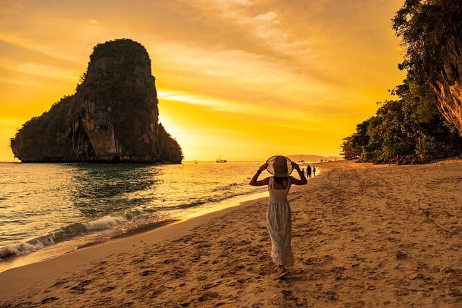 James Bond and Hong Island Canoeing by Speedboat from Krabi - Lot Cave and canoe time: emerald water and tighter scenery