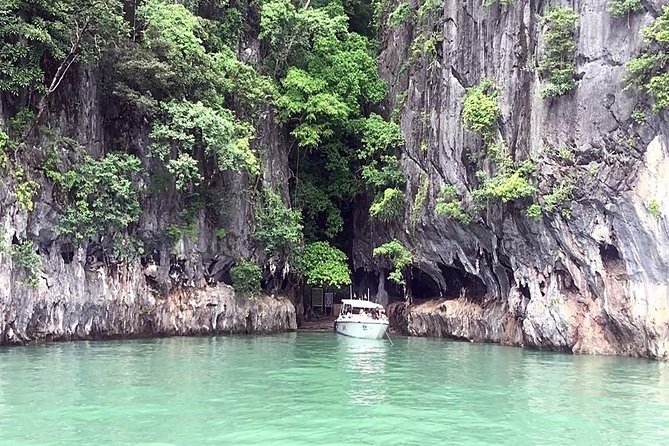 James Bond Island by Speedboat - James Bond Island and Ko Khao Phing Kan: the famous rocks up close