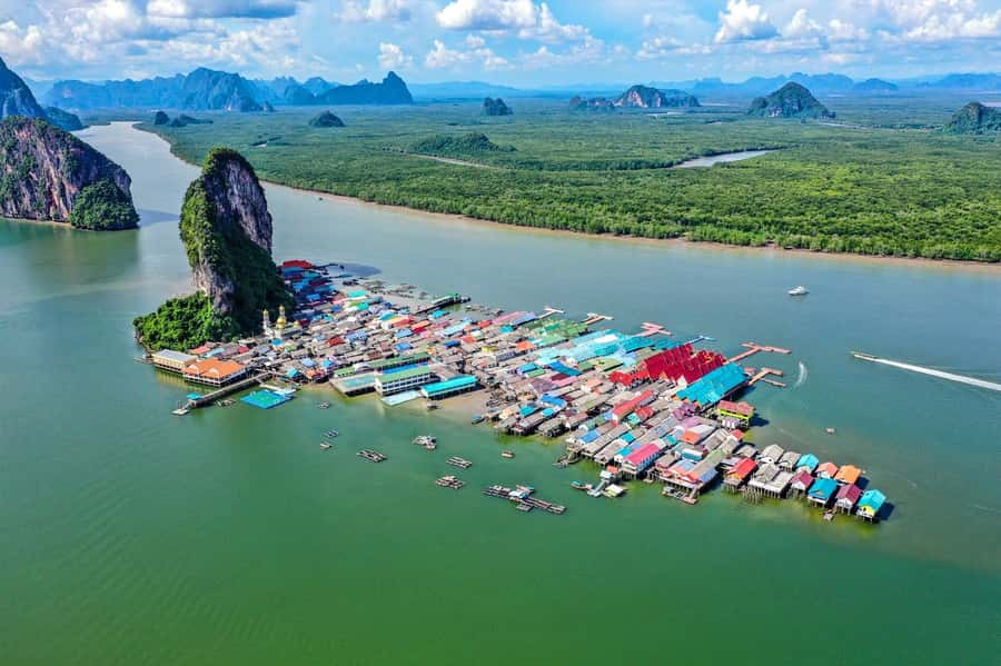 James Bond Island Tour by Long Tail Boat or Speedboat - Lunch and food timing: why it matters on a boat day