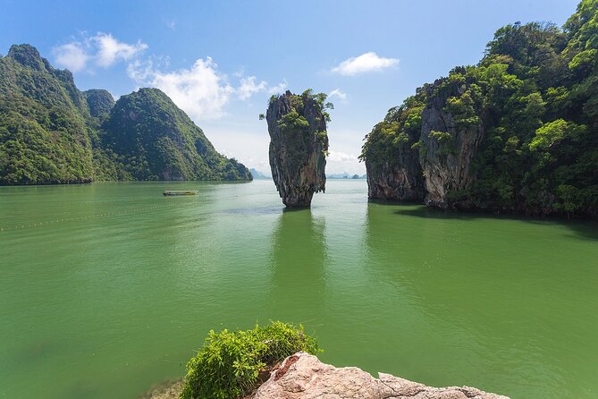 James Bond & Khai Islands Speedboat Day Tour From Khao Lak - Mangroves and paintings on the Ko Khao Ping area: Puddle Rock vibes