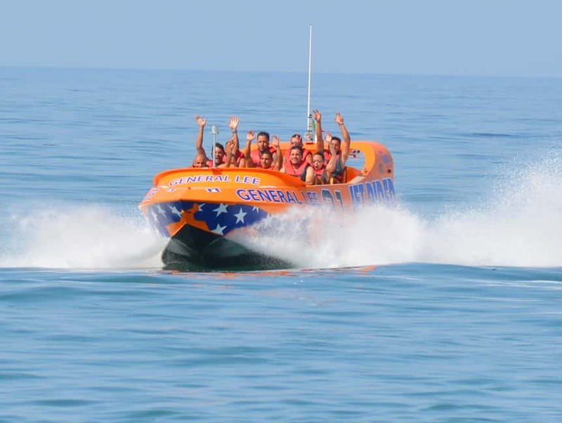 Jet Boat Experience in Vilamoura - Expect to be soaked: towel, wind, and body bracing