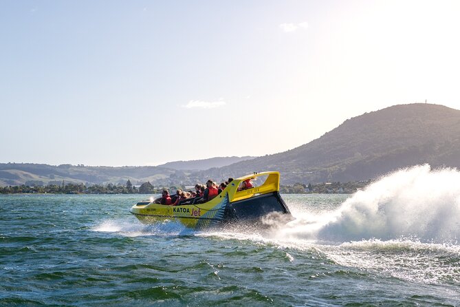 Katoa Jet Boat tour on Lake Rotorua - A 30-Minute V8 Thrill on Lake Rotorua