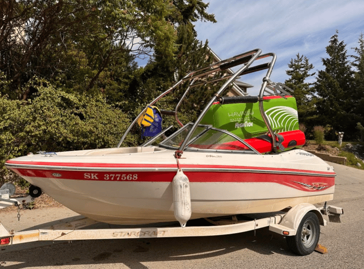 Kelowna: StarCraft C1700 Speed Boat Rental - Price and value: $136 for up to 7, then the extras to budget