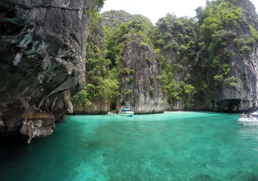Khao Lak: Phi Phi & Bamboo Island Day Trip by Speedboat - Pileh Lagoon snorkeling: where the water does the talking